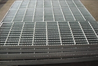 La reja de acero resistente 30X4 de 824m m artesona la reja de acero galvanizada calzada de la fragua del piso