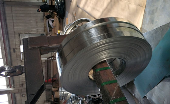 comprar SGCC Bandas de acero galvanizado en caliente de 0,12 mm × 100 mm con superficie pasivada para la fabricación de canales y tuberías online manufacture